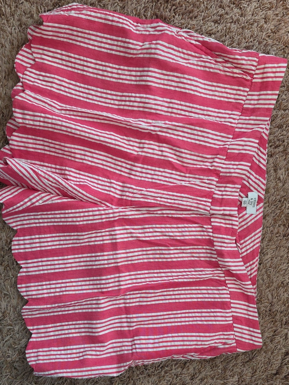 crown & ivy Pink and White Striped Scallop Hem Shorts